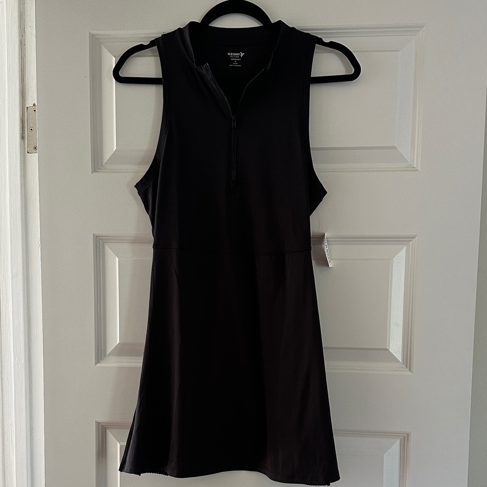Old Navy Black Zip-Up Sleeveless Top